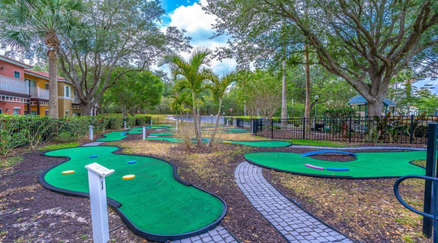 KISSIMMEE, Florida 34747, 7 Bedrooms Bedrooms, ,4 BathroomsBathrooms,Residential,For Sale,SUNRISE KEY,0,MFRO6388410