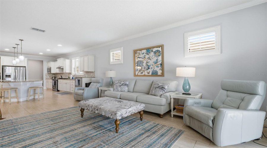 DAVENPORT, Florida 33837, 2 Bedrooms Bedrooms, ,2 BathroomsBathrooms,Residential,For Sale,CASTELLON,0,MFRS5146479