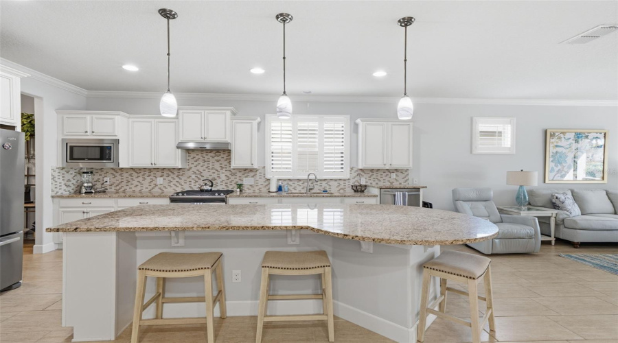 DAVENPORT, Florida 33837, 2 Bedrooms Bedrooms, ,2 BathroomsBathrooms,Residential,For Sale,CASTELLON,0,MFRS5146479