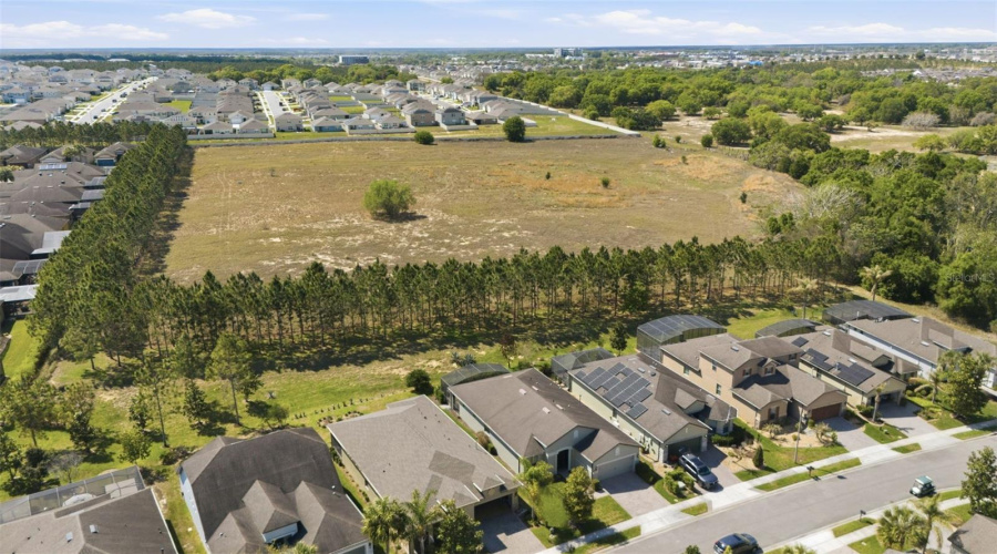 DAVENPORT, Florida 33837, 2 Bedrooms Bedrooms, ,2 BathroomsBathrooms,Residential,For Sale,CASTELLON,0,MFRS5146479