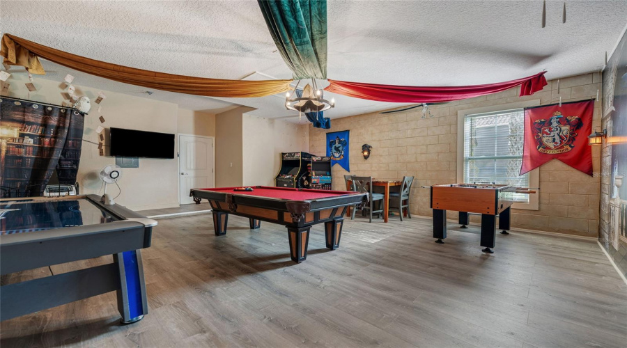 DAVENPORT, Florida 33837, 6 Bedrooms Bedrooms, ,5 BathroomsBathrooms,Residential,For Sale,OAKTREE,0,MFRO6393813