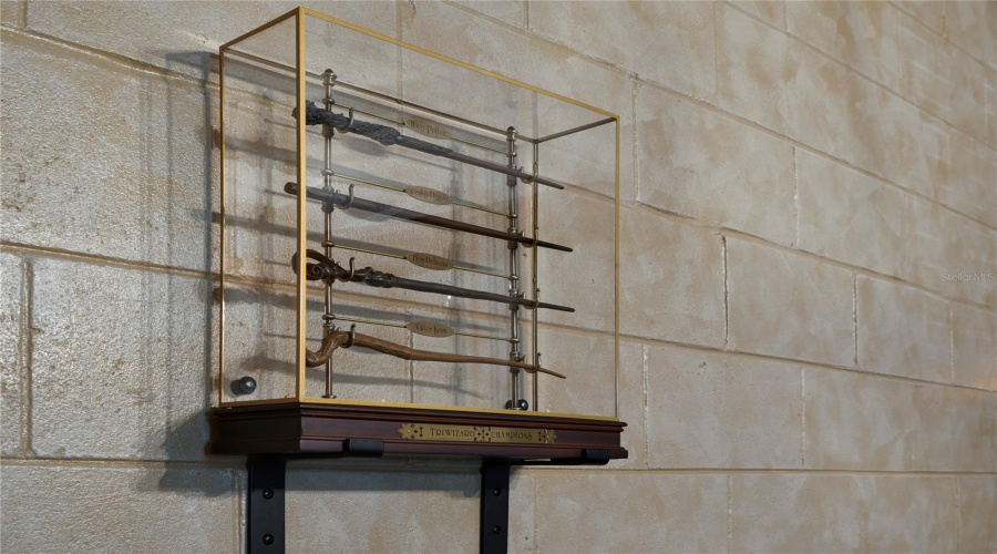 DAVENPORT, Florida 33837, 6 Bedrooms Bedrooms, ,5 BathroomsBathrooms,Residential,For Sale,OAKTREE,0,MFRO6393813