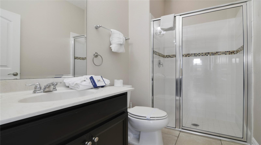 DAVENPORT, Florida 33837, 6 Bedrooms Bedrooms, ,5 BathroomsBathrooms,Residential,For Sale,OAKTREE,0,MFRO6393813