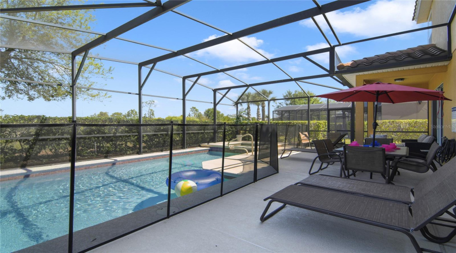 DAVENPORT, Florida 33837, 6 Bedrooms Bedrooms, ,5 BathroomsBathrooms,Residential,For Sale,OAKTREE,0,MFRO6393813