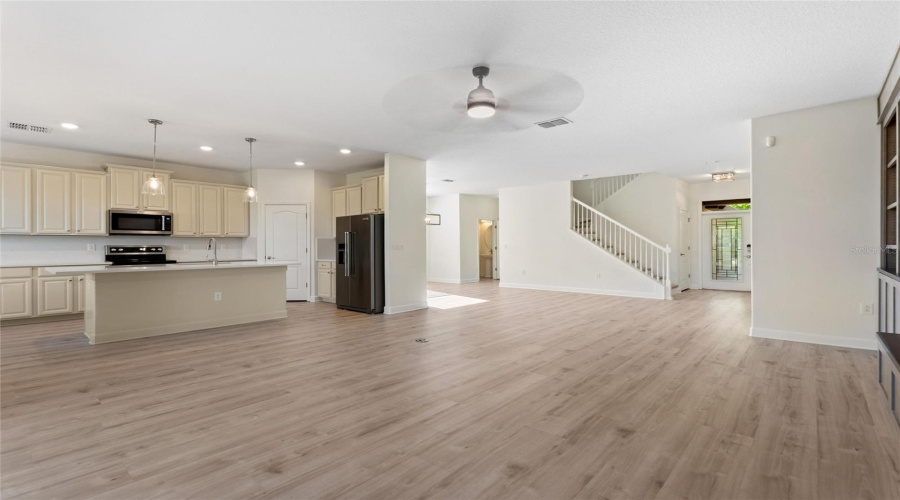 DAVENPORT, Florida 33896, 6 Bedrooms Bedrooms, ,4 BathroomsBathrooms,Residential,For Sale,PALMETTO DUNES,0,MFRS5146694