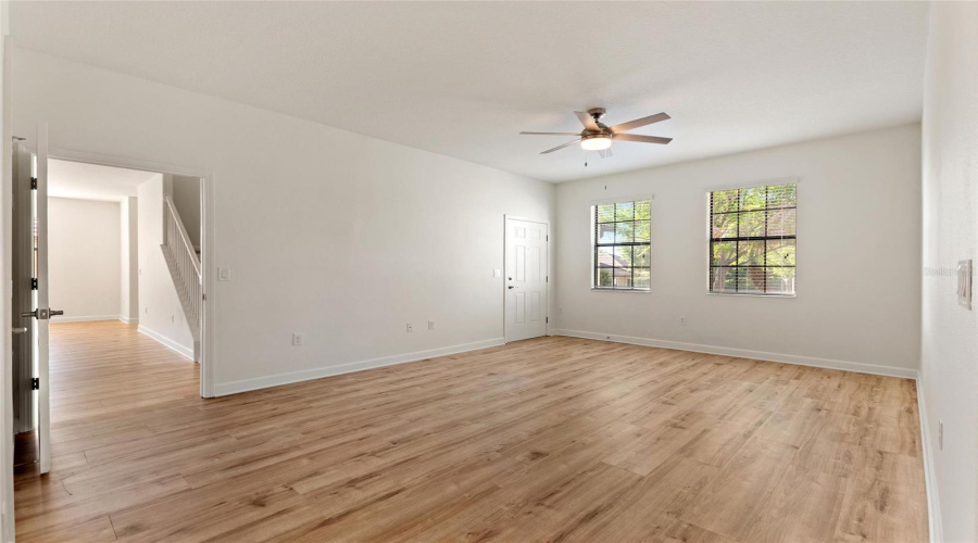 DAVENPORT, Florida 33896, 6 Bedrooms Bedrooms, ,4 BathroomsBathrooms,Residential,For Sale,PALMETTO DUNES,0,MFRS5146694