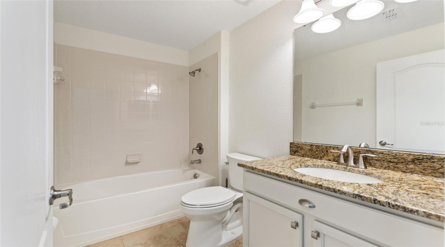 DAVENPORT, Florida 33896, 6 Bedrooms Bedrooms, ,4 BathroomsBathrooms,Residential,For Sale,PALMETTO DUNES,0,MFRS5146694