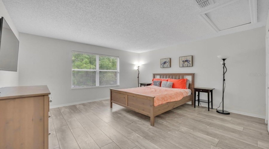 KISSIMMEE, Florida 34746, 5 Bedrooms Bedrooms, ,3 BathroomsBathrooms,Residential,For Sale,MADIERA BEACH,0,MFRO6394444