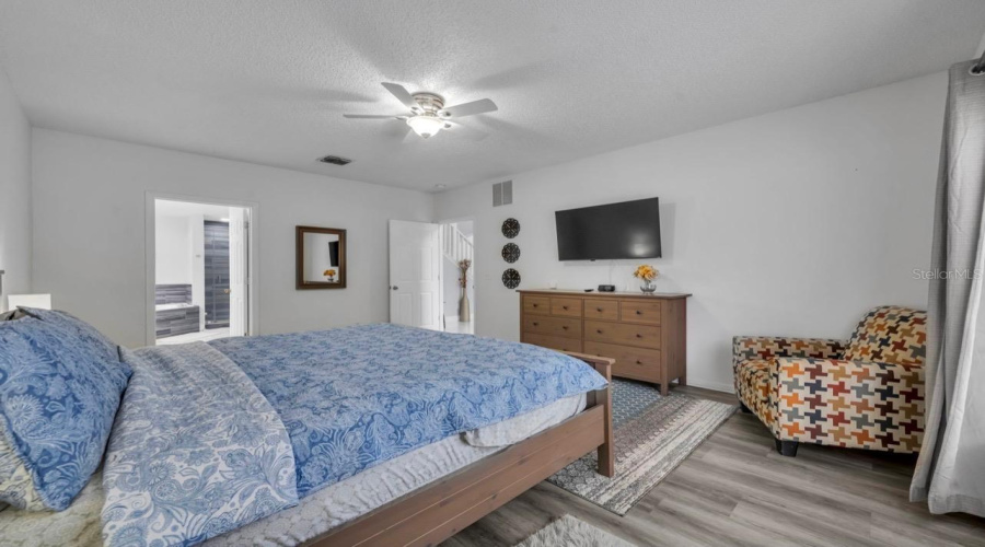 KISSIMMEE, Florida 34746, 5 Bedrooms Bedrooms, ,3 BathroomsBathrooms,Residential,For Sale,MADIERA BEACH,0,MFRO6394444