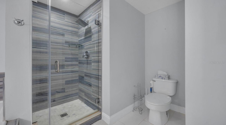 KISSIMMEE, Florida 34746, 5 Bedrooms Bedrooms, ,3 BathroomsBathrooms,Residential,For Sale,MADIERA BEACH,0,MFRO6394444