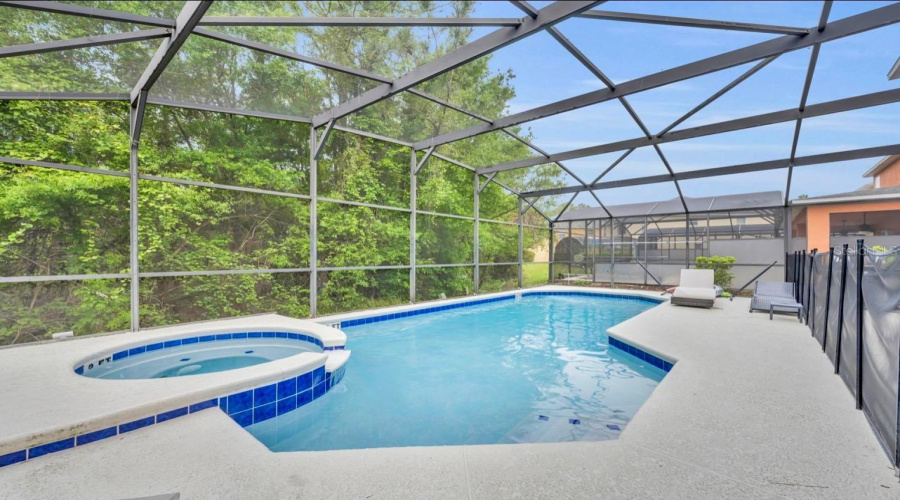 KISSIMMEE, Florida 34746, 5 Bedrooms Bedrooms, ,3 BathroomsBathrooms,Residential,For Sale,MADIERA BEACH,0,MFRO6394444