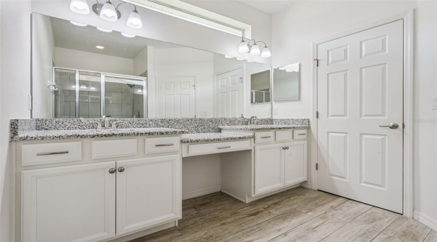 DAVENPORT, Florida 33837, 3 Bedrooms Bedrooms, ,2 BathroomsBathrooms,Residential,For Sale,PESCARA AVE,0,MFRG5110224