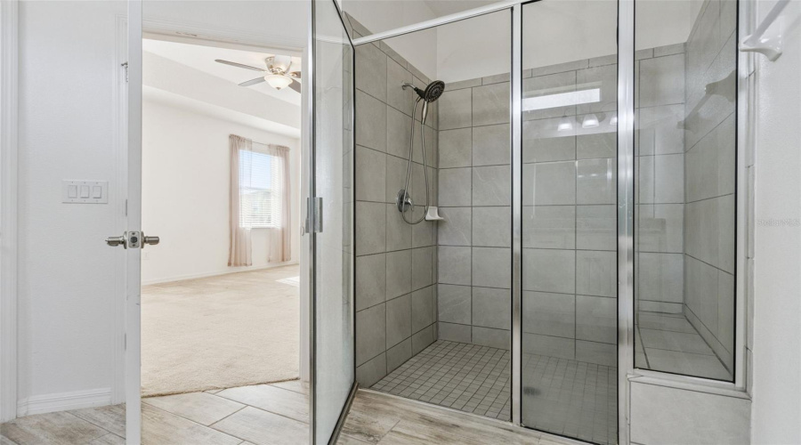 DAVENPORT, Florida 33837, 3 Bedrooms Bedrooms, ,2 BathroomsBathrooms,Residential,For Sale,PESCARA AVE,0,MFRG5110224