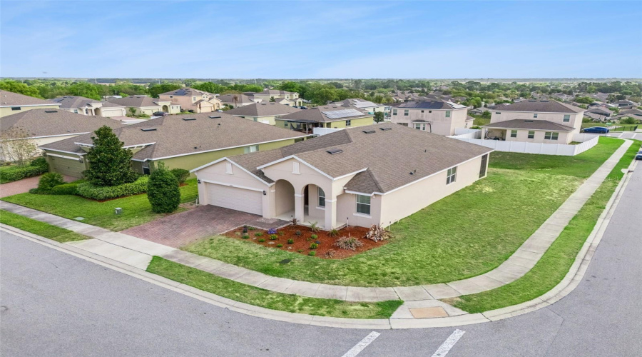 DAVENPORT, Florida 33837, 3 Bedrooms Bedrooms, ,2 BathroomsBathrooms,Residential,For Sale,PESCARA AVE,0,MFRG5110224