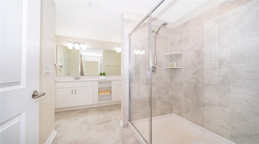 KISSIMMEE, Florida 34746, 3 Bedrooms Bedrooms, ,2 BathroomsBathrooms,Residential,For Sale,PARADOX,0,MFRS5146717