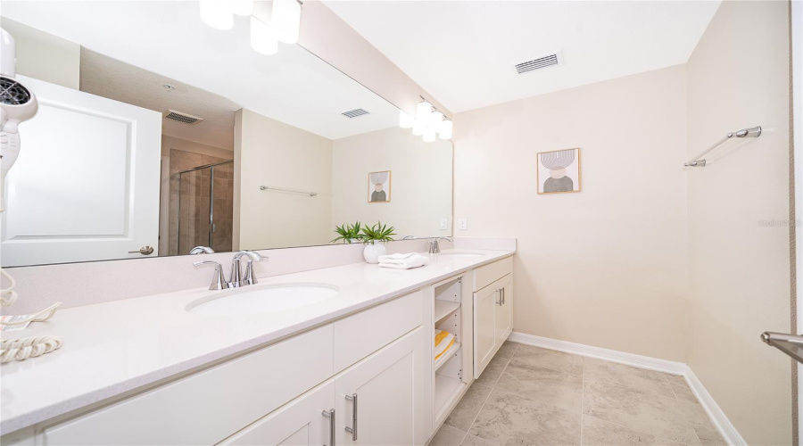 KISSIMMEE, Florida 34746, 3 Bedrooms Bedrooms, ,2 BathroomsBathrooms,Residential,For Sale,PARADOX,0,MFRS5146717