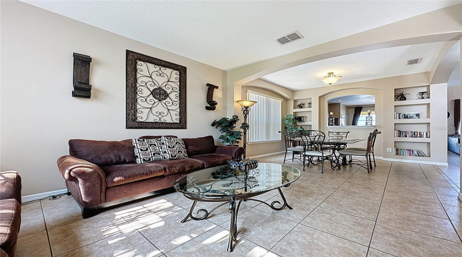 DAVENPORT, Florida 33837, 6 Bedrooms Bedrooms, ,5 BathroomsBathrooms,Residential,For Sale,ROSSO,0,MFRS5126388