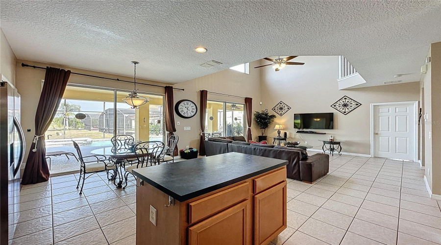 DAVENPORT, Florida 33837, 6 Bedrooms Bedrooms, ,5 BathroomsBathrooms,Residential,For Sale,ROSSO,0,MFRS5126388