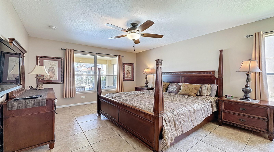 DAVENPORT, Florida 33837, 6 Bedrooms Bedrooms, ,5 BathroomsBathrooms,Residential,For Sale,ROSSO,0,MFRS5126388