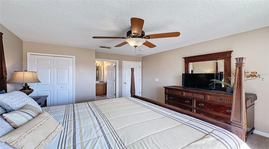 DAVENPORT, Florida 33837, 6 Bedrooms Bedrooms, ,5 BathroomsBathrooms,Residential,For Sale,ROSSO,0,MFRS5126388