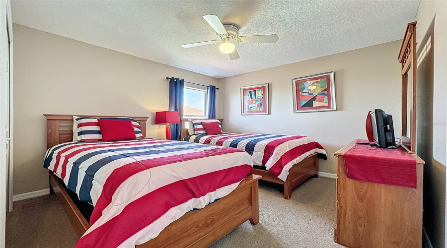 DAVENPORT, Florida 33837, 6 Bedrooms Bedrooms, ,5 BathroomsBathrooms,Residential,For Sale,ROSSO,0,MFRS5126388