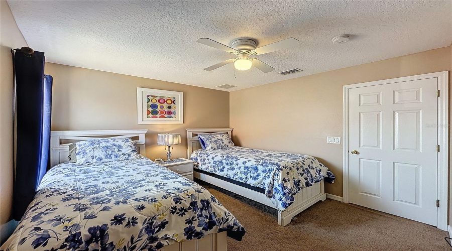 DAVENPORT, Florida 33837, 6 Bedrooms Bedrooms, ,5 BathroomsBathrooms,Residential,For Sale,ROSSO,0,MFRS5126388