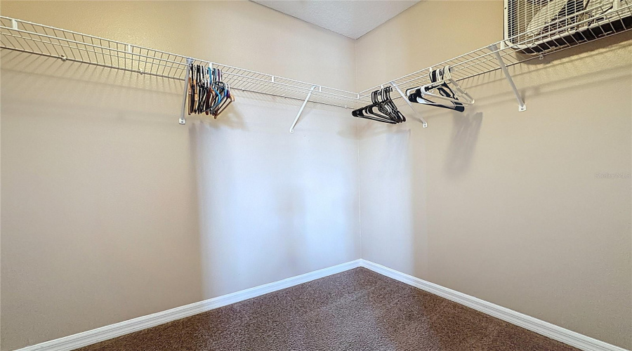 DAVENPORT, Florida 33837, 6 Bedrooms Bedrooms, ,5 BathroomsBathrooms,Residential,For Sale,ROSSO,0,MFRS5126388