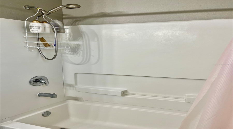 KISSIMMEE, Florida 34746, 4 Bedrooms Bedrooms, ,2 BathroomsBathrooms,Residential,For Sale,BOATING,0,MFRS5146545