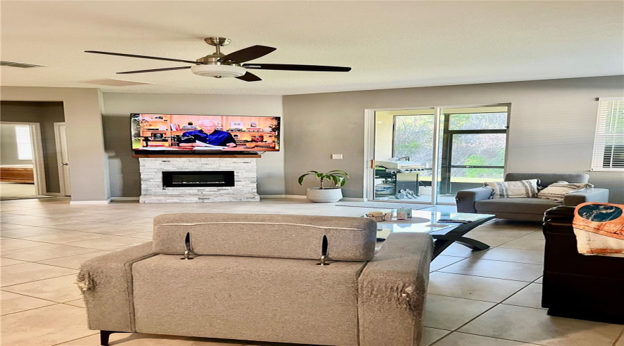 KISSIMMEE, Florida 34746, 4 Bedrooms Bedrooms, ,2 BathroomsBathrooms,Residential,For Sale,BOATING,0,MFRS5146545