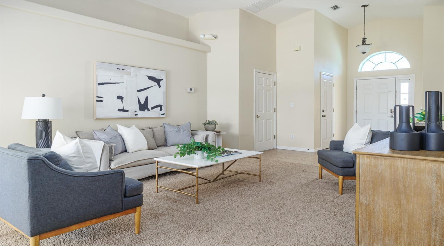 DAVENPORT, Florida 33896, 4 Bedrooms Bedrooms, ,2 BathroomsBathrooms,Residential,For Sale,ROBIN,0,MFRL4958683