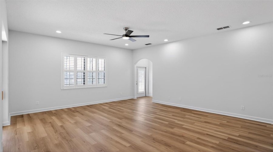 KISSIMMEE, Florida 34747, 4 Bedrooms Bedrooms, ,3 BathroomsBathrooms,Residential,For Sale,PAOLOS,0,MFRO6394431