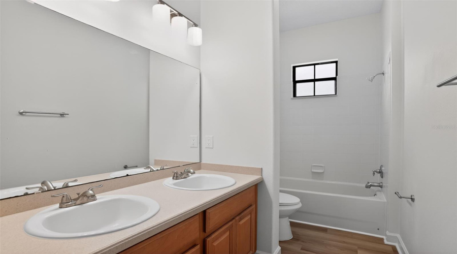 KISSIMMEE, Florida 34747, 4 Bedrooms Bedrooms, ,3 BathroomsBathrooms,Residential,For Sale,PAOLOS,0,MFRO6394431