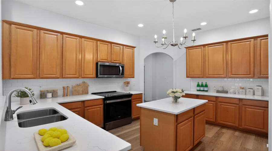 KISSIMMEE, Florida 34747, 4 Bedrooms Bedrooms, ,3 BathroomsBathrooms,Residential,For Sale,PAOLOS,0,MFRO6394431