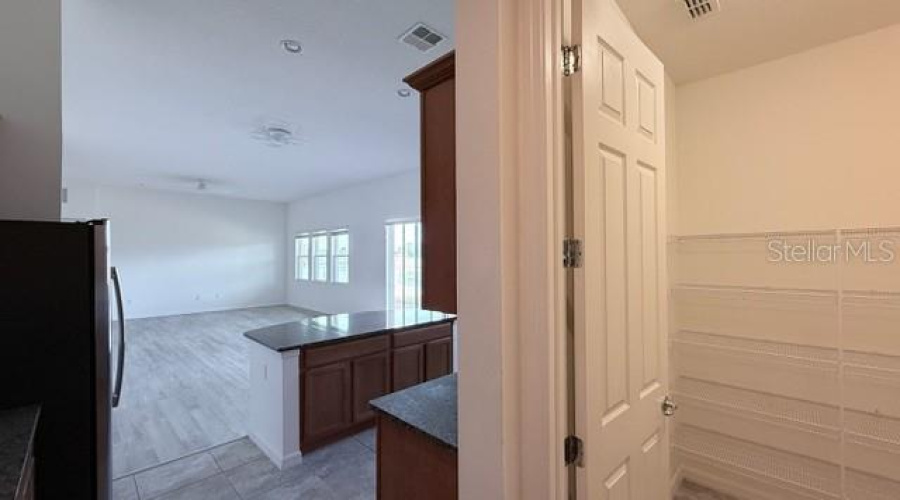 KISSIMMEE, Florida 34746, 4 Bedrooms Bedrooms, ,3 BathroomsBathrooms,Residential,For Sale,SHORESIDE,0,MFRO6393484