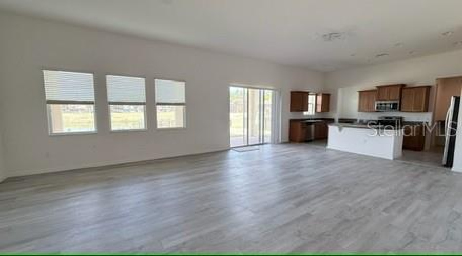 KISSIMMEE, Florida 34746, 4 Bedrooms Bedrooms, ,3 BathroomsBathrooms,Residential,For Sale,SHORESIDE,0,MFRO6393484