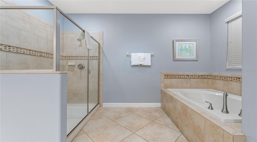 DAVENPORT, Florida 33896, 9 Bedrooms Bedrooms, ,5 BathroomsBathrooms,Residential,For Sale,WEDGE,0,MFRO6394575