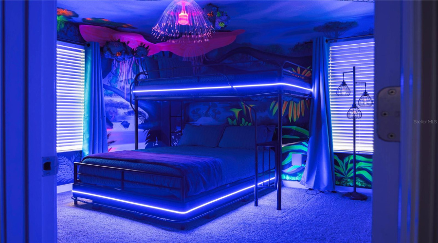 DAVENPORT, Florida 33896, 9 Bedrooms Bedrooms, ,5 BathroomsBathrooms,Residential,For Sale,WEDGE,0,MFRO6394575