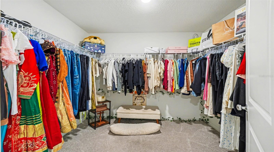 DAVENPORT, Florida 33837, 4 Bedrooms Bedrooms, ,3 BathroomsBathrooms,Residential,For Sale,BARNET,0,MFRTB8491722