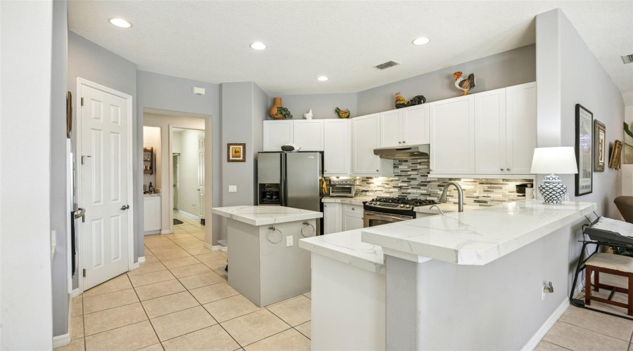 ORLANDO, Florida 32836, 4 Bedrooms Bedrooms, ,3 BathroomsBathrooms,Residential,For Sale,PHILLIPS GROVE,0,MFRO6390588