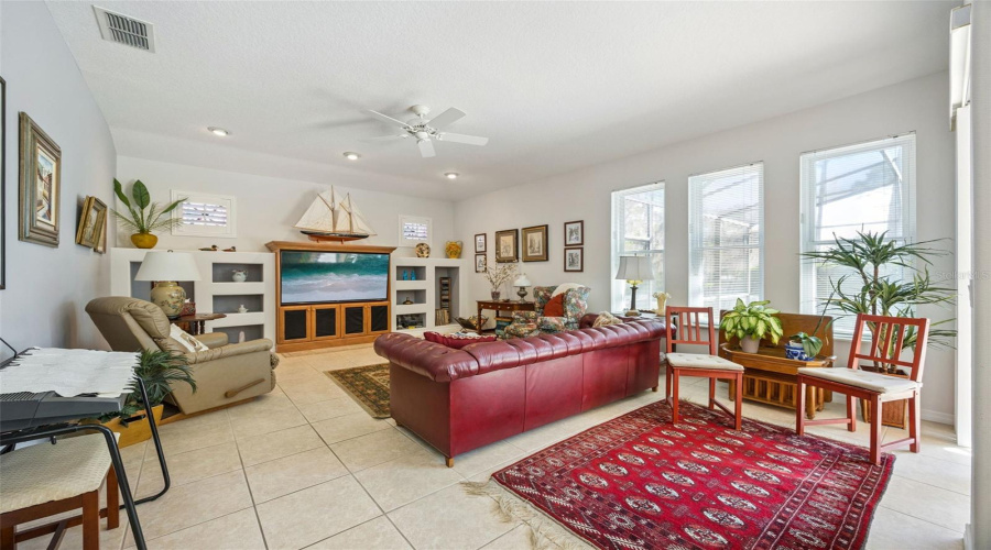 ORLANDO, Florida 32836, 4 Bedrooms Bedrooms, ,3 BathroomsBathrooms,Residential,For Sale,PHILLIPS GROVE,0,MFRO6390588