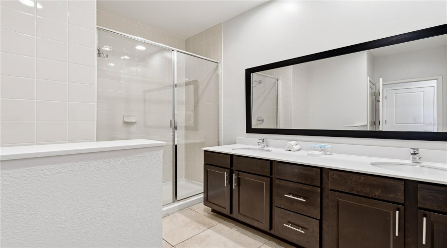 KISSIMMEE, Florida 34746, 2 Bedrooms Bedrooms, ,2 BathroomsBathrooms,Residential,For Sale,TRIUMPH,0,MFRO6391666