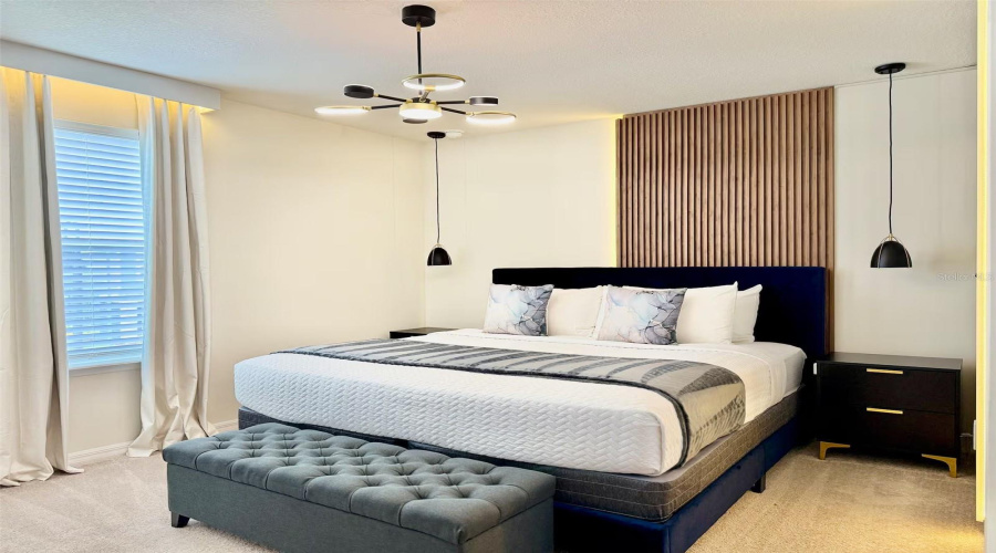 DAVENPORT, Florida 33897, 8 Bedrooms Bedrooms, ,6 BathroomsBathrooms,Residential,For Sale,KAIPO,0,MFRO6394556