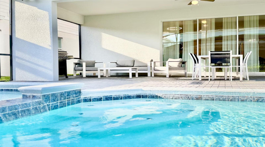 DAVENPORT, Florida 33897, 8 Bedrooms Bedrooms, ,6 BathroomsBathrooms,Residential,For Sale,KAIPO,0,MFRO6394556