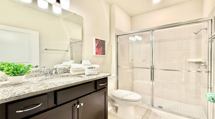 DAVENPORT, Florida 33897, 8 Bedrooms Bedrooms, ,6 BathroomsBathrooms,Residential,For Sale,KAIPO,0,MFRO6394556