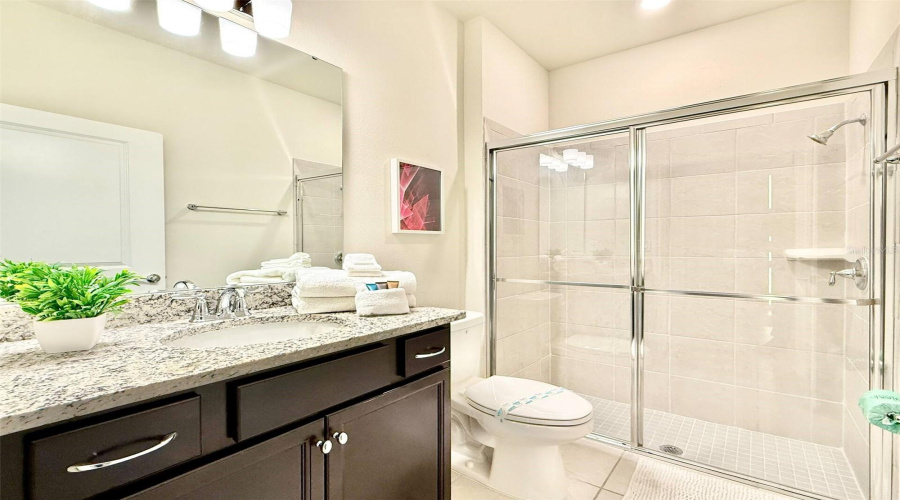 DAVENPORT, Florida 33897, 8 Bedrooms Bedrooms, ,6 BathroomsBathrooms,Residential,For Sale,KAIPO,0,MFRO6394556