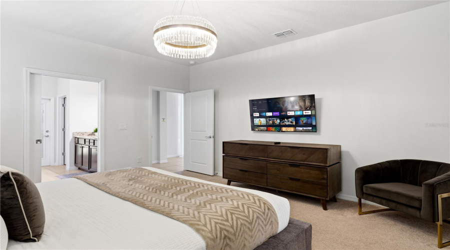 DAVENPORT, Florida 33897, 8 Bedrooms Bedrooms, ,6 BathroomsBathrooms,Residential,For Sale,KAIPO,0,MFRO6394556