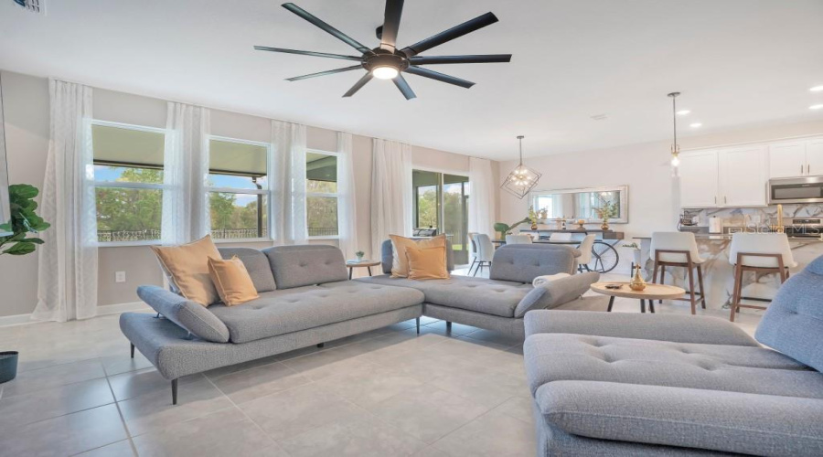 DAVENPORT, Florida 33837, 5 Bedrooms Bedrooms, ,3 BathroomsBathrooms,Residential,For Sale,DAGENHAM,0,MFRTB8491445