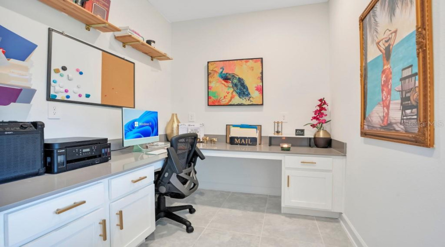 DAVENPORT, Florida 33837, 5 Bedrooms Bedrooms, ,3 BathroomsBathrooms,Residential,For Sale,DAGENHAM,0,MFRTB8491445