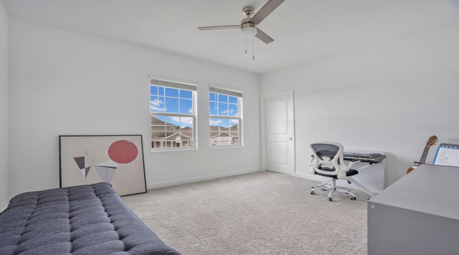 DAVENPORT, Florida 33837, 5 Bedrooms Bedrooms, ,3 BathroomsBathrooms,Residential,For Sale,DAGENHAM,0,MFRTB8491445