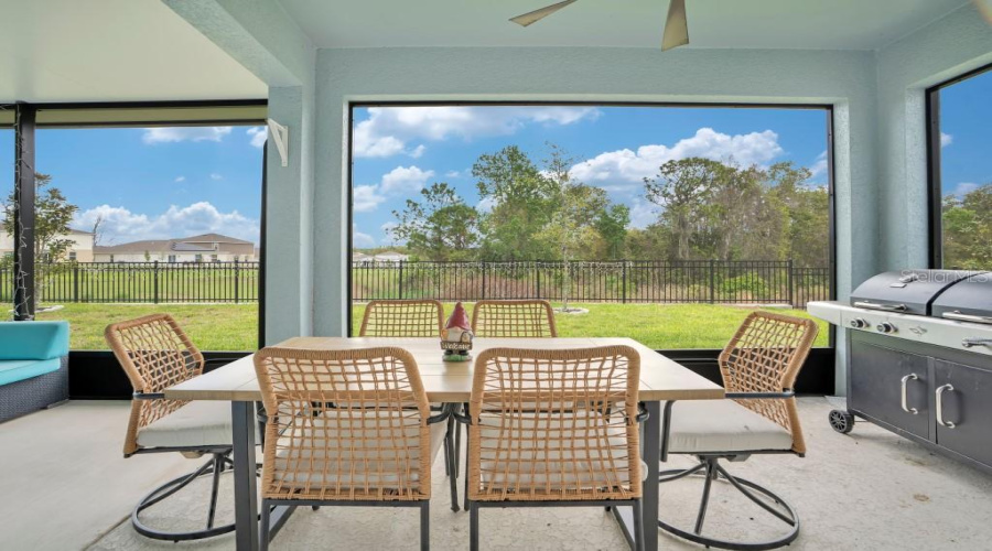 DAVENPORT, Florida 33837, 5 Bedrooms Bedrooms, ,3 BathroomsBathrooms,Residential,For Sale,DAGENHAM,0,MFRTB8491445